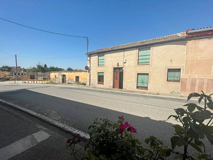 Casa en venta de 3 habitaciones: Castilla y León, Segovia