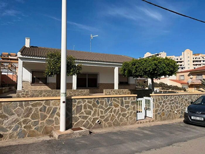 Casa en venta de 4 habitaciones: Andalucía, Almería