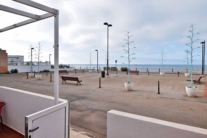 Piso de 3 habitaciones en venta en Níjar, Andalucía