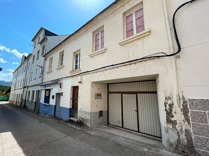 Castilla y León, León: Casa en venta de 4 habitaciones