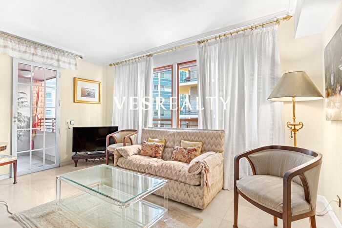Piso en venta de 2 habitaciones: Centro, Barrio del Centro