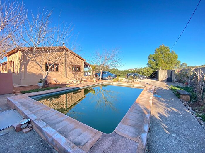 Casa de 3 habitaciones en venta en Canals, Valencia