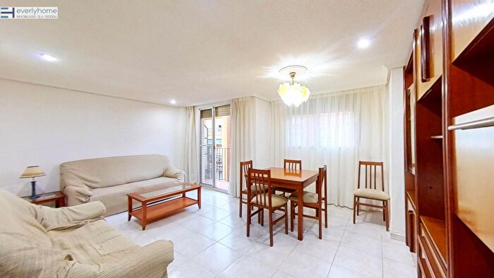 Piso en venta de 3 habitaciones en Camins al Grau, Aiora