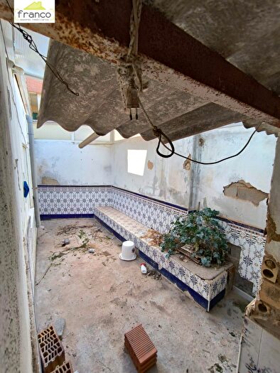 Casas en venta y pisos alquiler - 3