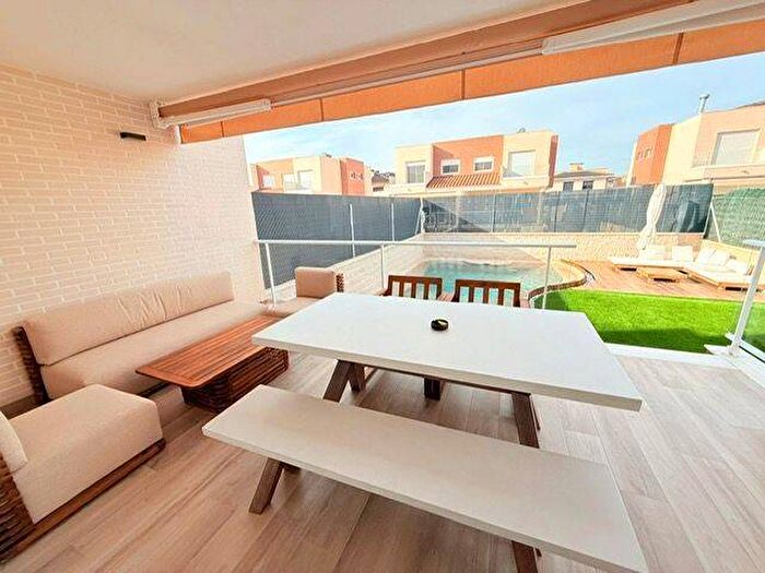 Casa de 5 habitaciones en venta en Comunitat Valenciana, Alicante