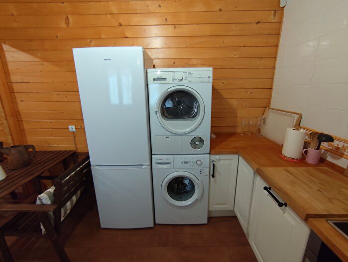 Casas en venta y pisos alquiler - 3