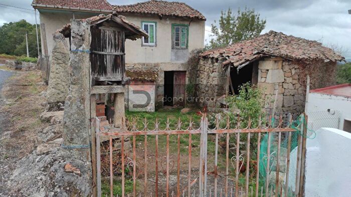 Galicia, Ourense: Casa en venta de 3 habitaciones
