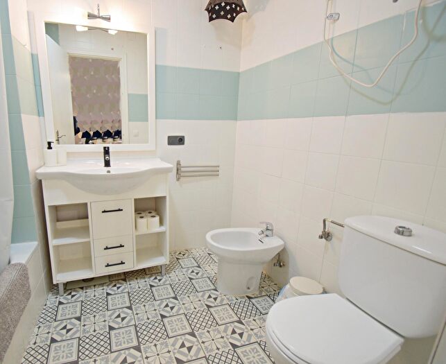 Casas en venta y pisos alquiler - 2