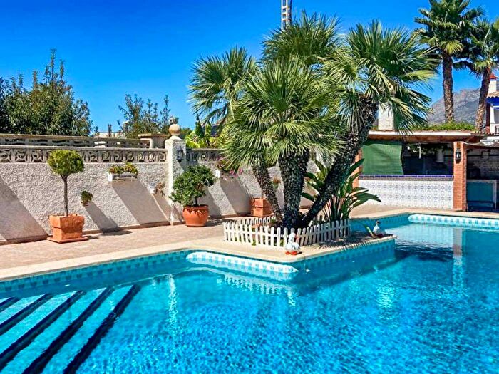 Casa en venta de 5 habitaciones, Comunitat Valenciana, Alicante