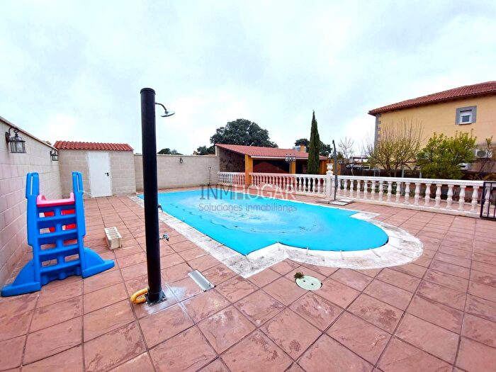 Castilla y León, Ávila: Casa en venta de 4 habitaciones