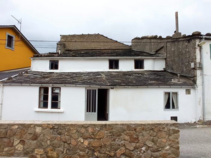 Casa en venta de 3 habitaciones, O Vicedo, Lugo