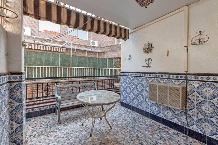 Andalucía, Granada: Piso en venta de 6 habitaciones
