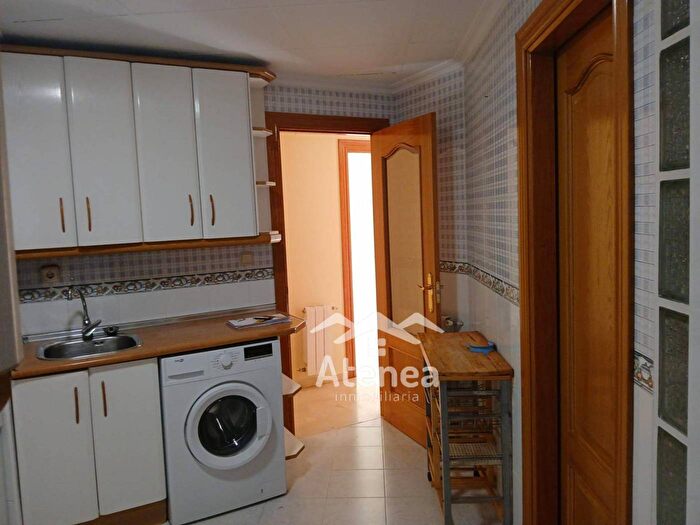 Casas en venta y pisos alquiler - 2
