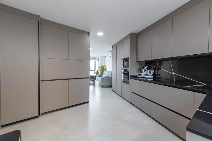 Casa en venta de 3 habitaciones en Las Flores Huerta, Las Gabias