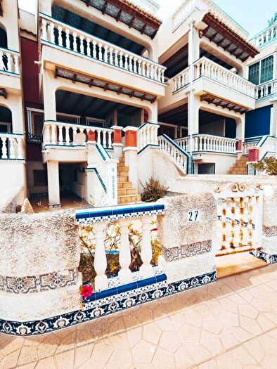 Casa en venta de 4 habitaciones en Comunitat Valenciana, Alicante