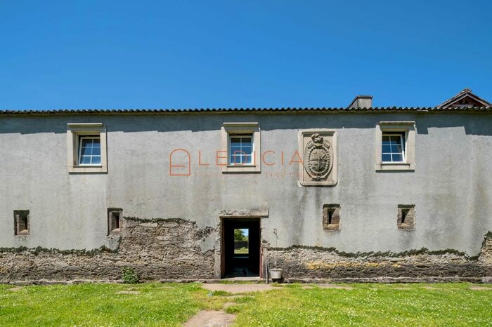 Casa en venta de 10 habitaciones: O Pino, A Coruña