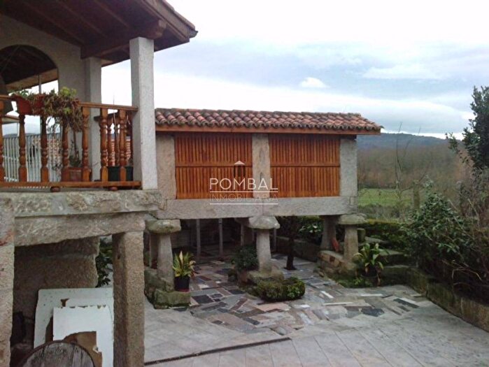 Casa en venta de 4 habitaciones: Galicia, Ourense