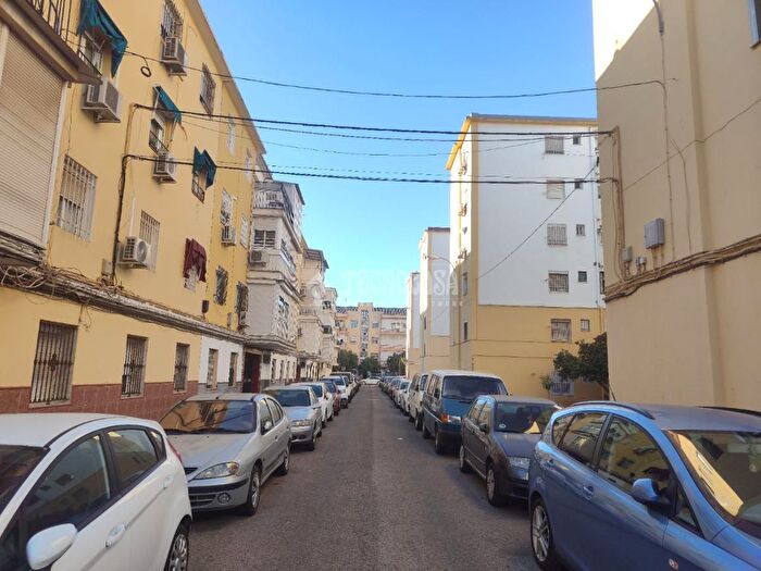 Piso en venta de 2 habitaciones en Macarena, Cruz Roja