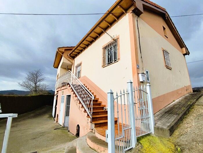 Casas en venta y pisos alquiler - 2