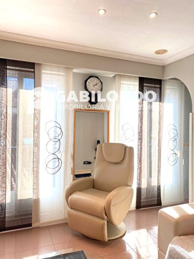 Casas en venta y pisos alquiler - 3