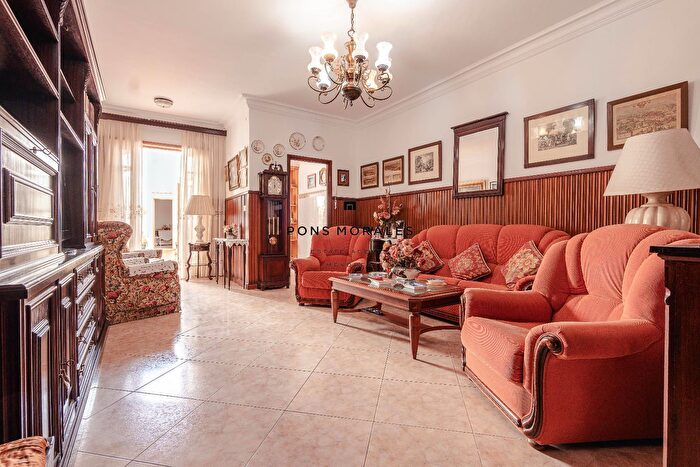 Casas en venta y pisos alquiler - 3