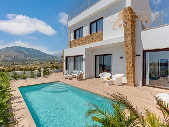 Casa en venta de 3 habitaciones en Comunitat Valenciana, Alicante