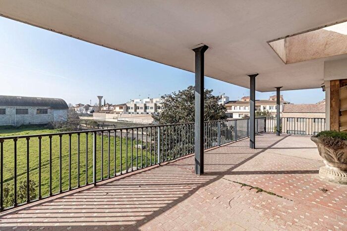 Casa en venta de 5 habitaciones: Andalucía, Granada