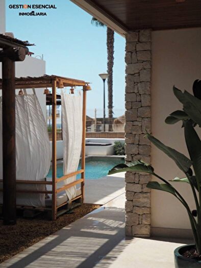 Casas en venta y pisos alquiler - 2