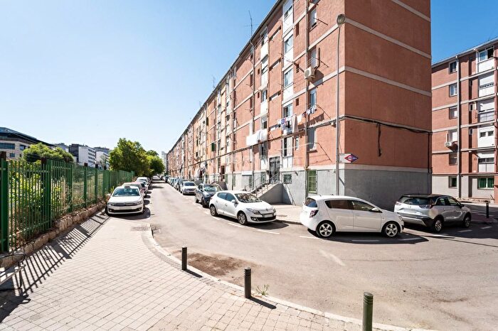 Piso de 3 habitaciones en venta en Fuencarral El Pardo, Tres Olivos Valverde