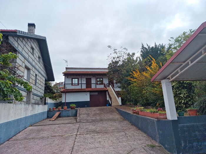Casa en venta de 5 habitaciones: San Cibrao das Viñas, Ourense
