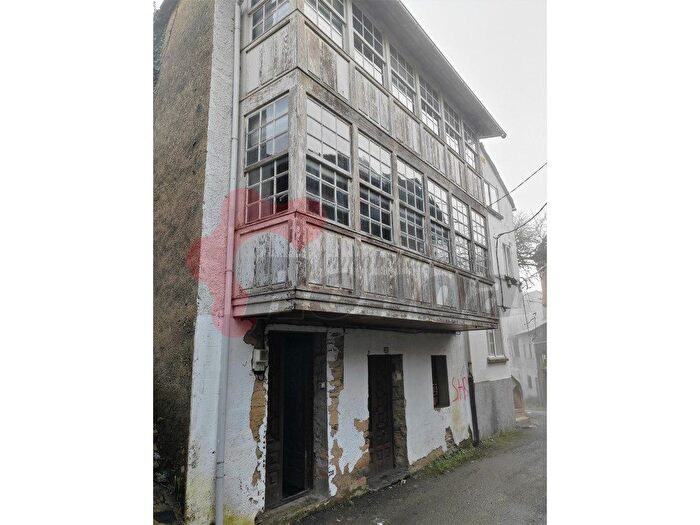 Casa en venta de 6 habitaciones en Becerreá, Lugo