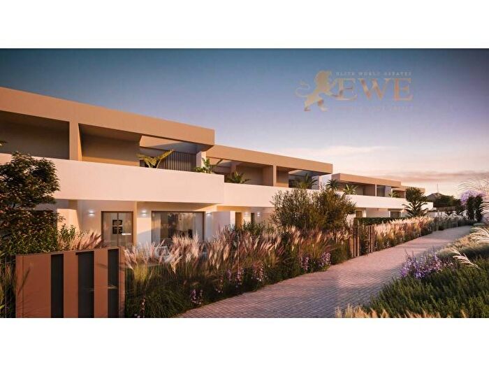 Casa en venta de 4 habitaciones: Comunitat Valenciana, Alicante