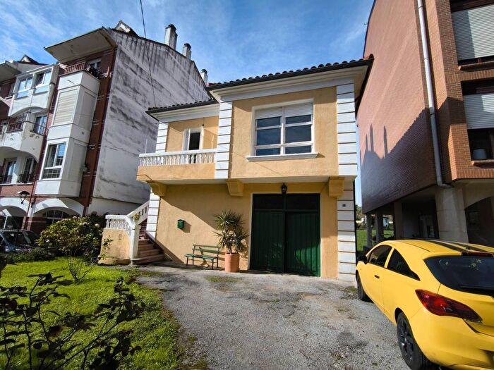 Casa en venta de 3 habitaciones, Cantabria, Cantabria