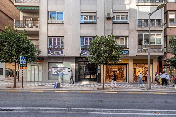 Piso en venta de 5 habitaciones: Andalucía, Granada