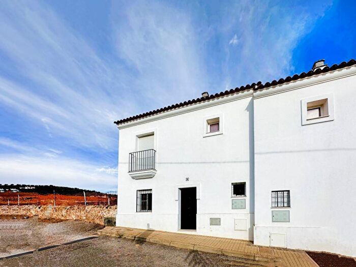 Casa en venta de 4 habitaciones: Andalucía, Sevilla