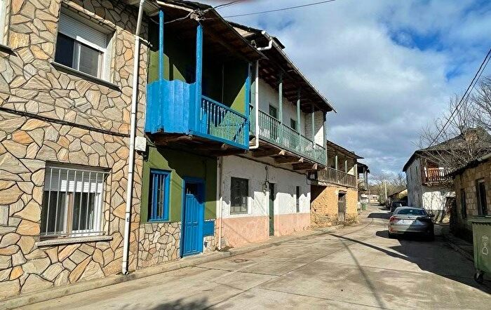 Casa en venta de 2 habitaciones, Camponaraya, Castilla y León