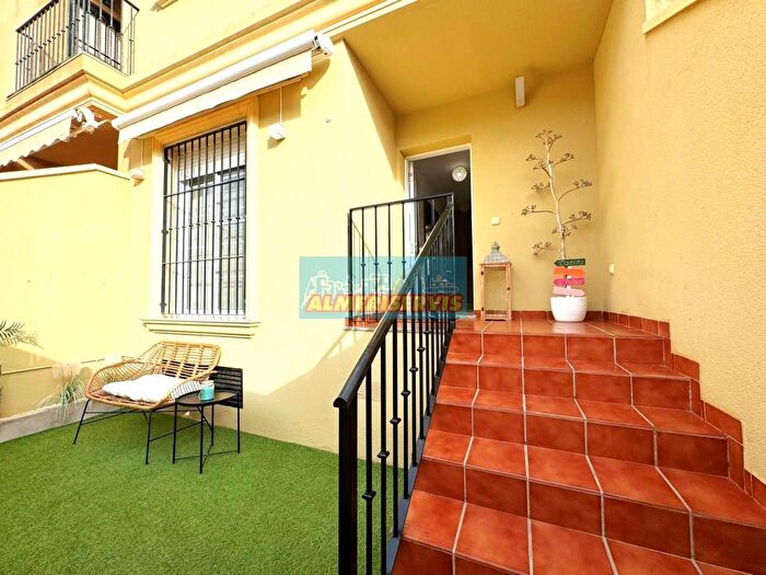 Piso de 3 habitaciones en venta en Andalucía, Almería