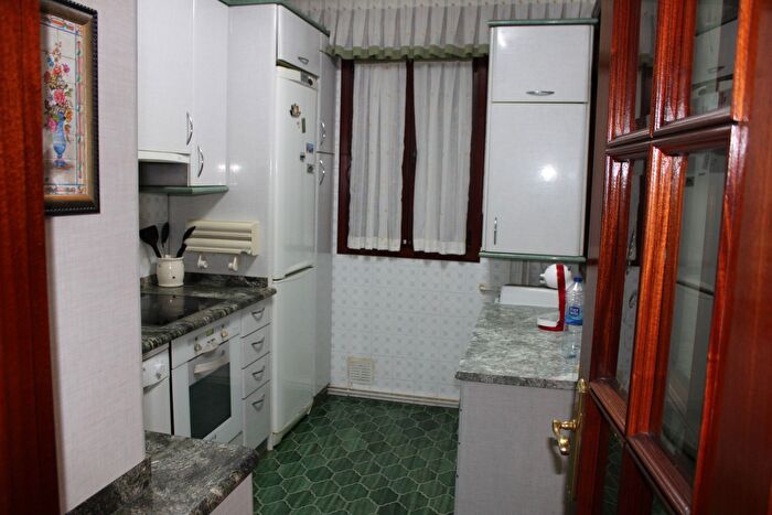 Piso en venta de 3 habitaciones, Derio, Bizkaia