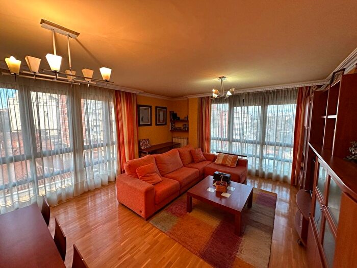 Piso en venta de 3 habitaciones en Capiscol Gamonal, Barriada Militar de Mayo Capiscol