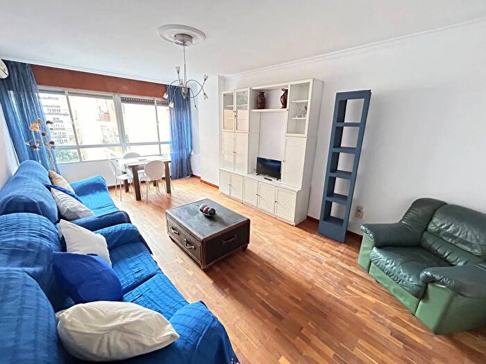 Andalucía, Almería: Piso en venta de 4 habitaciones
