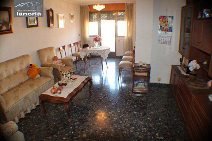 Piso de 4 habitaciones en venta en Castilla La Mancha, Albacete