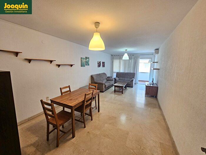 Piso en venta de 4 habitaciones en Centro, Zona Centro