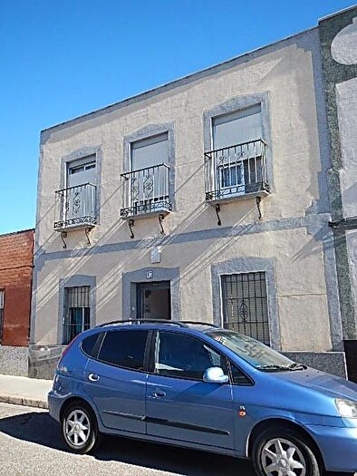 Casa en venta de 3 habitaciones: San Roque Ronda Norte, Badajoz Capital