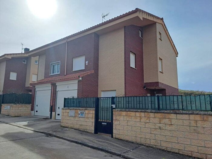 Casa en venta de 3 habitaciones: Cogollos, Burgos