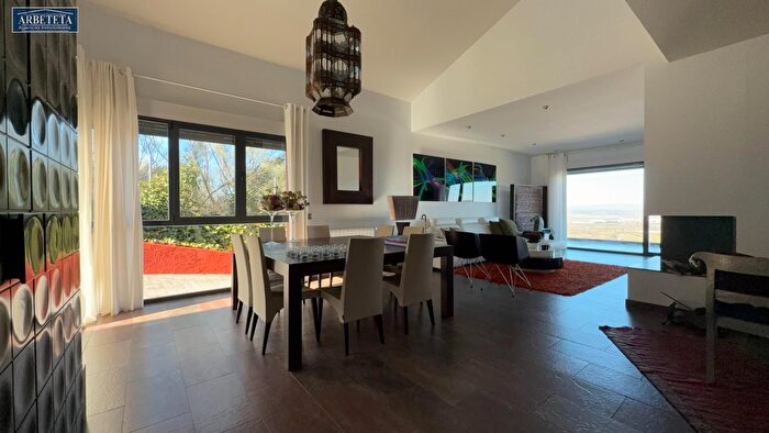 El Clavín Valdeluz, Guadalajara Capital: Casa en venta de 4 habitaciones