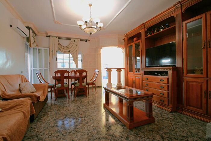 Piso de 4 habitaciones en venta en San Isidro Campohermoso, Níjar