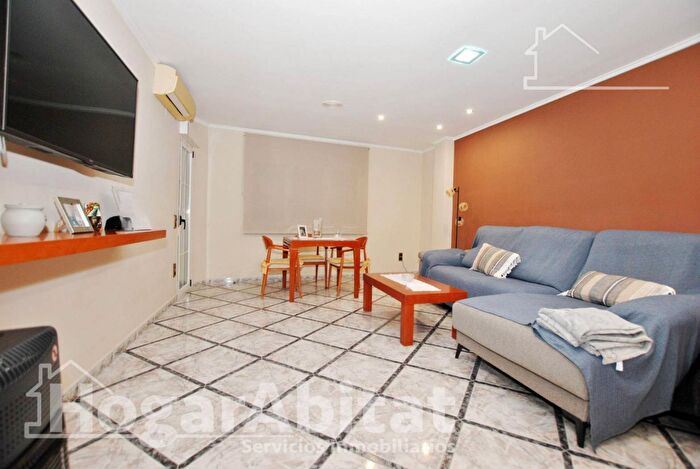 Piso de 4 habitaciones en venta en Comunitat Valenciana, València