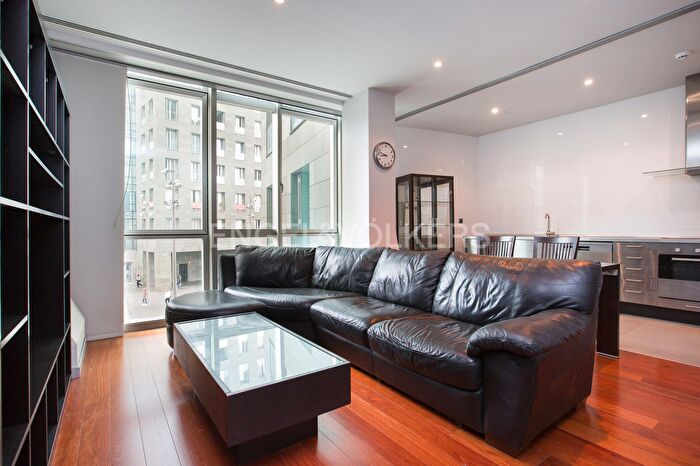 Piso en venta de 1 habitación, Abando Albia, Albia