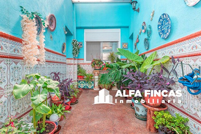 Casas en venta y pisos alquiler - 3
