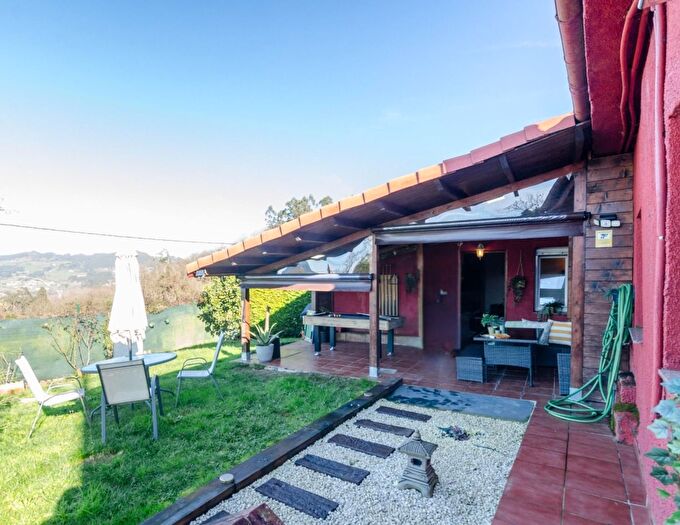 Llanera, Asturias: Casa en venta de 2 habitaciones